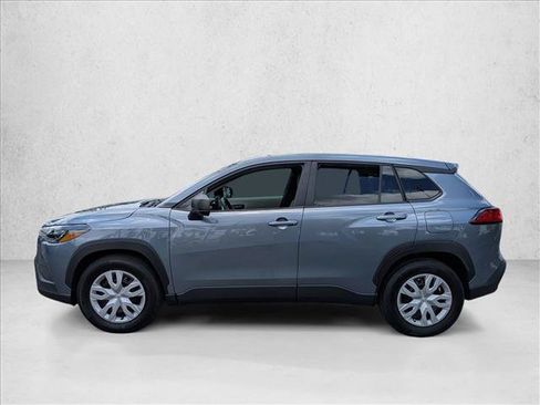 Used 2024 Toyota Corolla Cross L FWD image 8