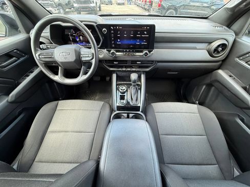 Used 2023 Chevrolet Colorado Trail Boss w/ Technology Package AWD/4WD image 15