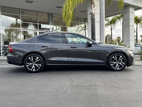 Certified 2024 Volvo S60 B5 Plus AWD/4WD image 6