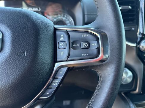 Used 2025 RAM 1500 Laramie image 25