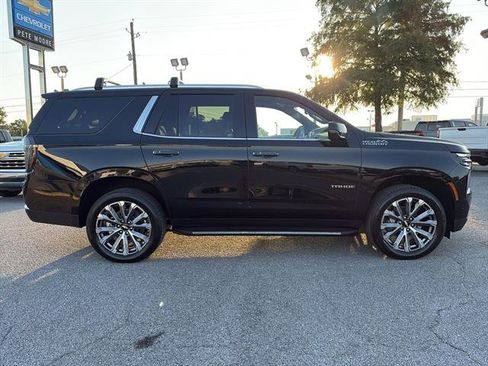 New 2025 Chevrolet Tahoe High Country w/ Sun And Tow Package image 8