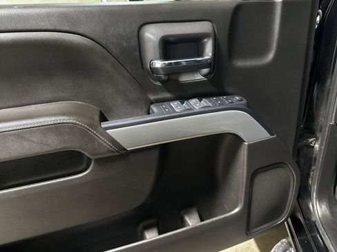 Used 2018 Chevrolet Silverado 2500 LT w/ Midnight Edition image 20