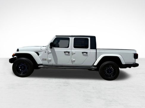 Used 2021 Jeep Gladiator Overland w/ Popular Equipment Package AWD/4WD image 2