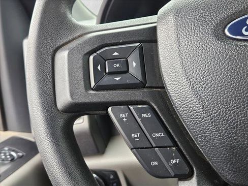 Used 2022 Ford F250 XL w/ Power Equipment Group image 11