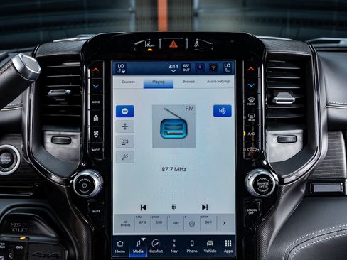 Used 2024 RAM 2500 Limited image 24