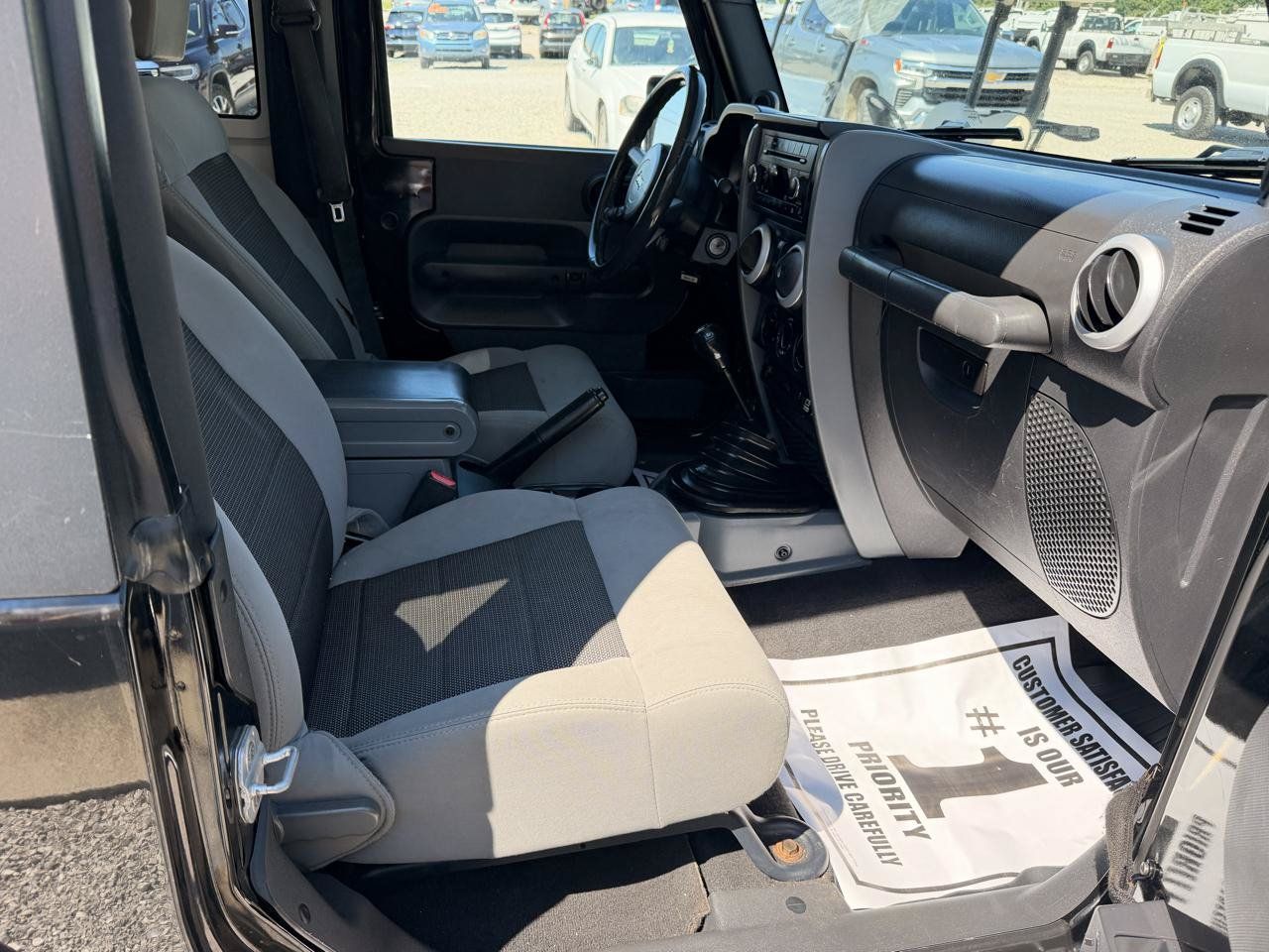 Used 2010 Jeep Wrangler Sahara AWD/4WD image 7