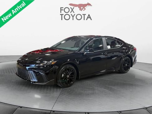 New 2026 Toyota Camry SE FWD image 1