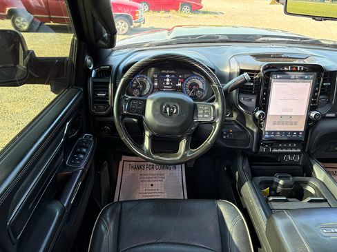 Used 2022 RAM 2500 Limited AWD/4WD image 9