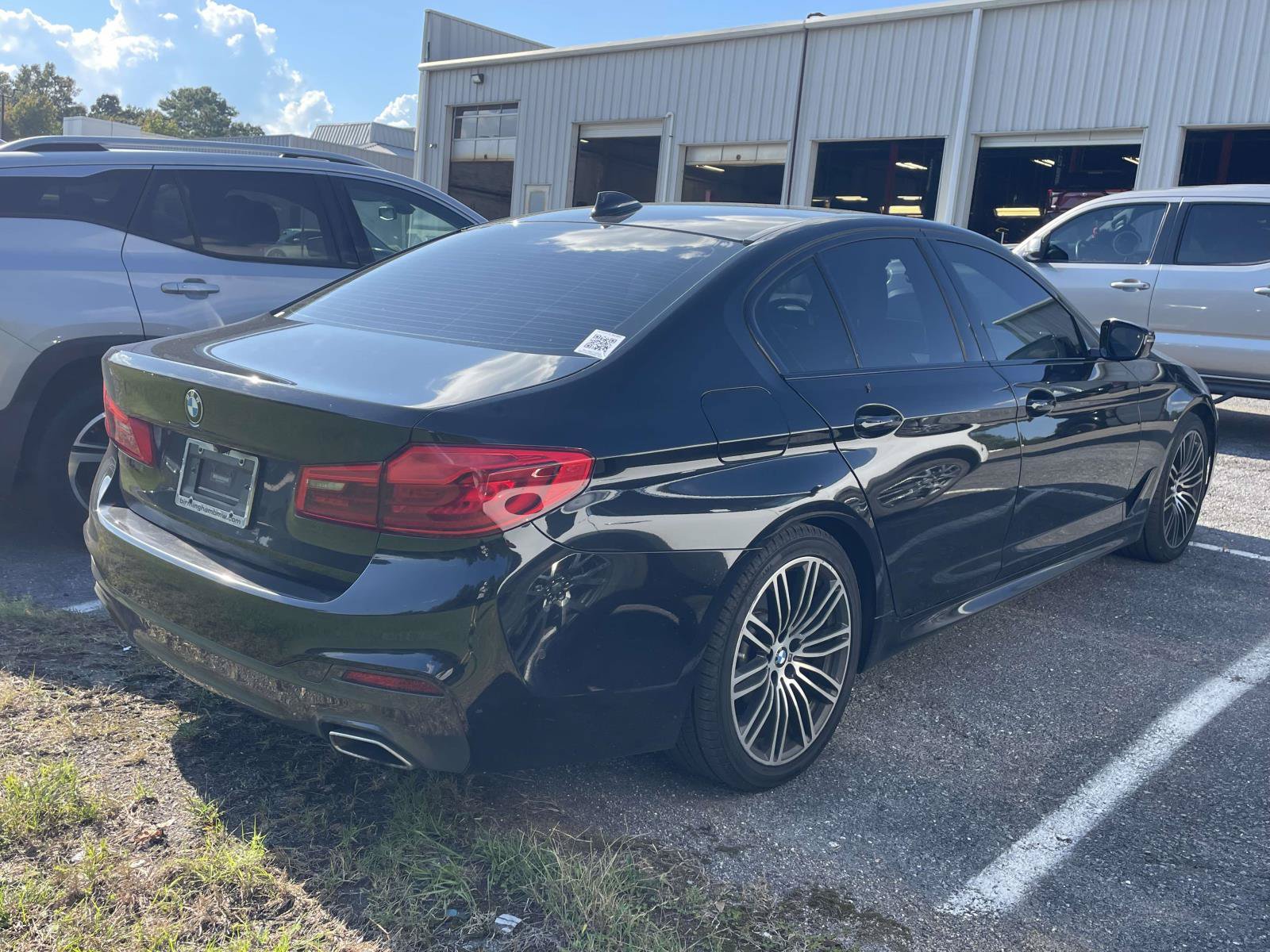 Used 2019 BMW 540i w/ M Sport Package RWD image 2