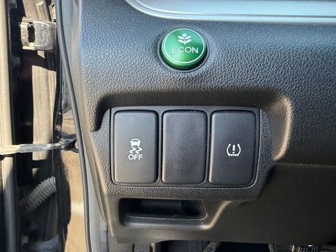 Used 2016 Honda CR-V SE image 12