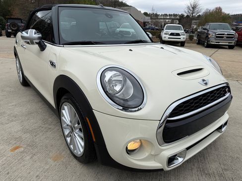 Used 2016 MINI Cooper S image 7