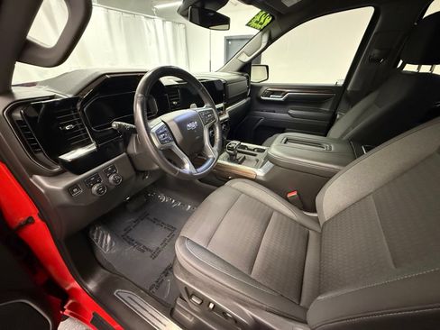 Used 2022 Chevrolet Silverado 1500 RST AWD/4WD image 11