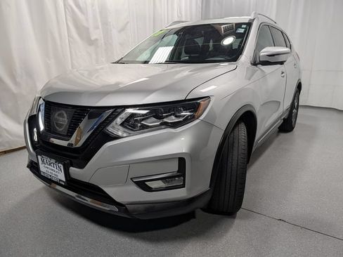 Used 2017 Nissan Rogue SL w/ SL Premium Package AWD/4WD image 7