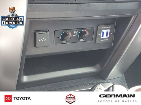 Used 2024 Toyota 4Runner Limited AWD/4WD image 32