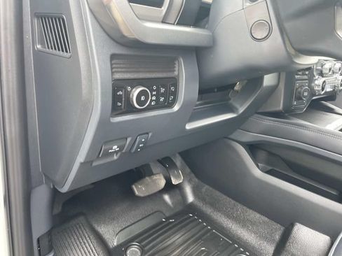 Used 2025 Ford F350 Platinum AWD/4WD image 21