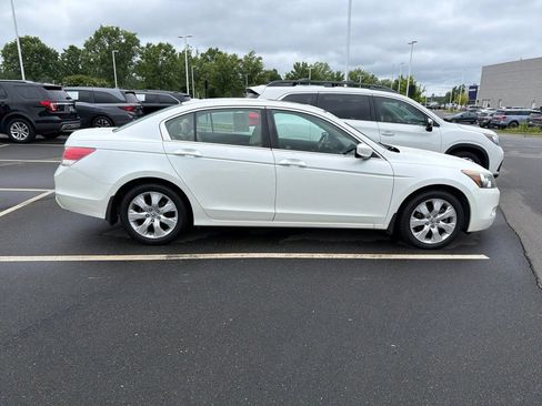 Used 2009 Honda Accord EX-L image 9
