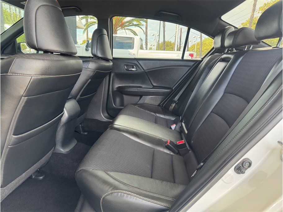 Used 2016 Honda Accord Sport image 20