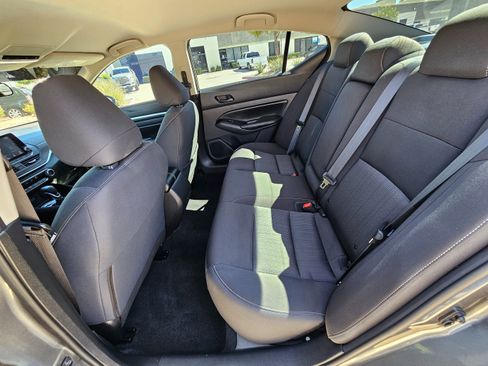 Used 2023 Nissan Altima 2.5 SV image 19