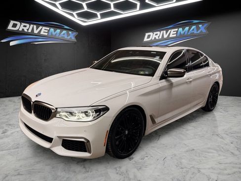 Used 2019 BMW M550i xDrive w/ Dynamic Handling Package AWD/4WD image 1