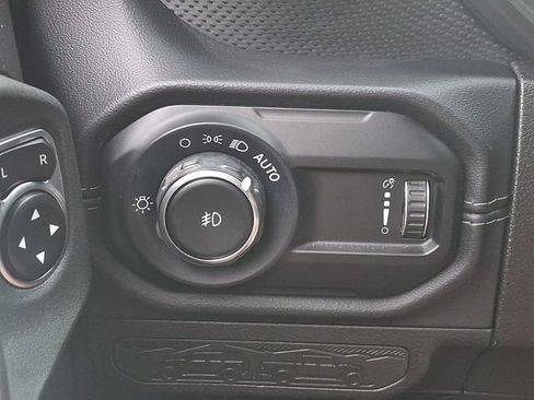 Used 2024 Jeep Wrangler Unlimited Rubicon w/ Safety Group AWD/4WD image 26