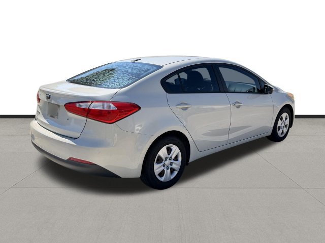 Used 2015 Kia Forte LX FWD image 5