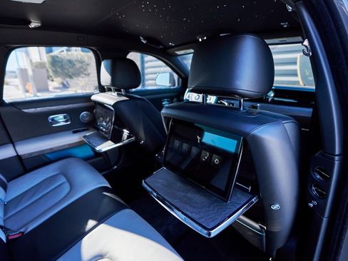 Used 2025 Rolls-Royce Ghost AWD/4WD image 43