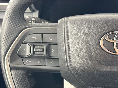 Used 2025 Toyota Tacoma PreRunner RWD image 17