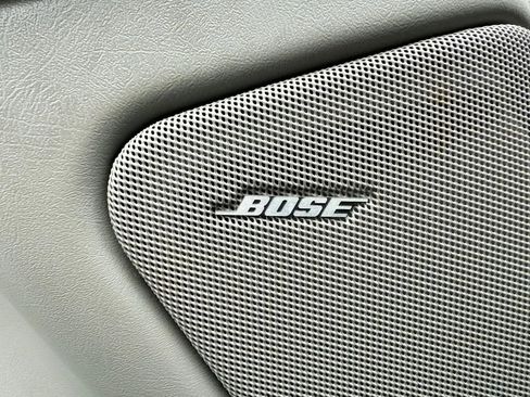 Used 2004 GMC Sierra 2500 SLT w/ Heavy-Duty Power Package image 15