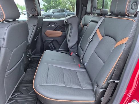 New 2026 GMC Canyon AT4 w/ AT4 Premium Package AWD/4WD image 39