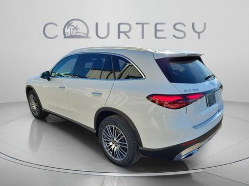 Certified 2026 Mercedes-Benz GLC 300 image 3