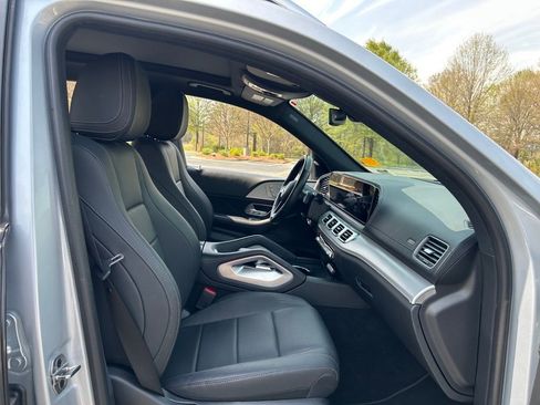 Used 2025 Mercedes-Benz GLS 450 4MATIC image 63
