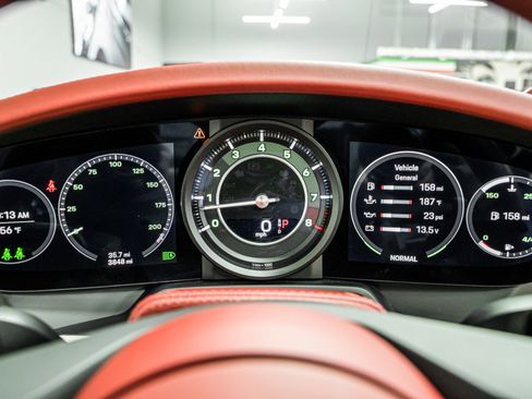 Used 2021 Porsche 911 Targa 4S Heritage Design image 25