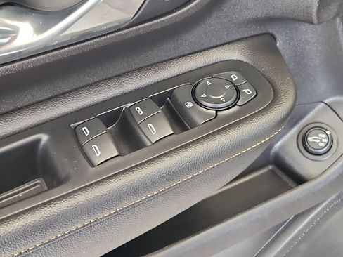 Used 2018 GMC Terrain SLT w/ Preferred Package AWD/4WD image 11