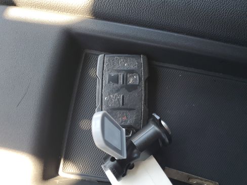 Used 2020 Chevrolet Silverado 1500 Custom w/ Custom Value Package image 29