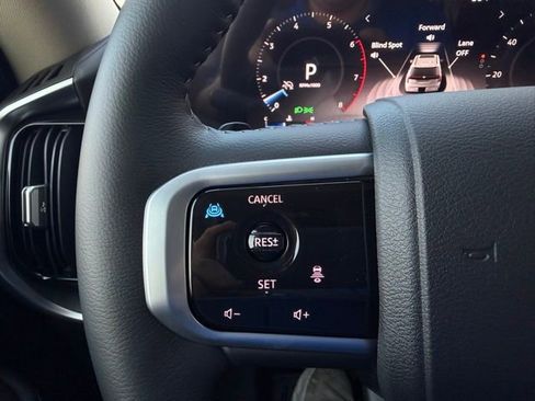 New 2026 Nissan Armada SV image 17