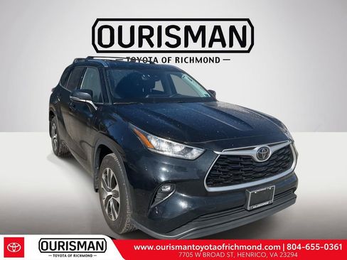 Certified 2020 Toyota Highlander XLE image 1