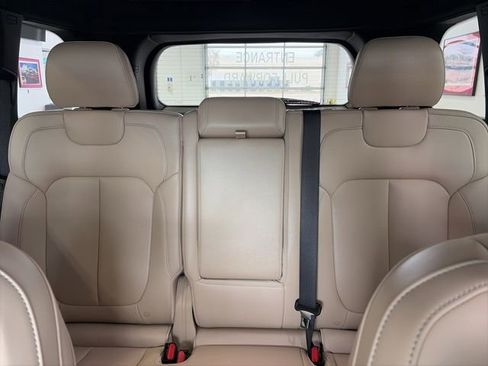 Used 2025 Jeep Grand Cherokee Limited image 14