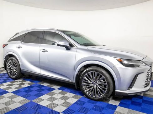 Used 2024 Lexus RX 350 FWD w/ Convenience Package image 4