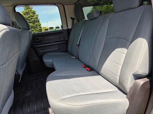 Used 2018 RAM 2500 Tradesman w/ Chrome Appearance Group AWD/4WD image 17
