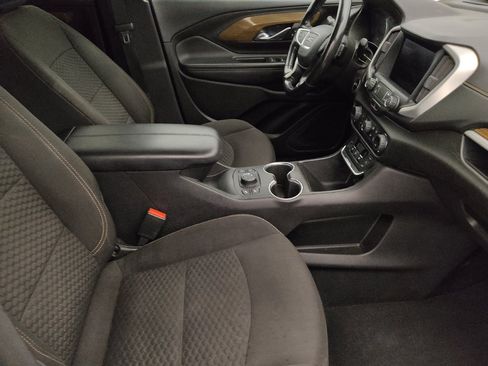 Used 2020 GMC Terrain SLE w/ Driver Convenience Package FWD image 21