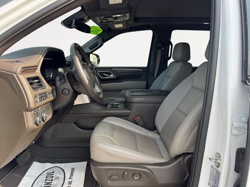 Used 2023 Chevrolet Tahoe Z71 w/ Luxury Package AWD/4WD image 9