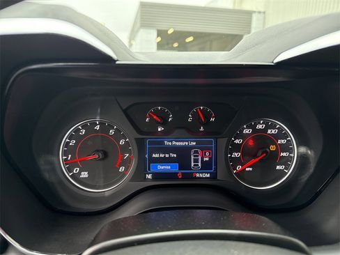 Used 2021 Chevrolet Camaro LT w/ RS Package image 25