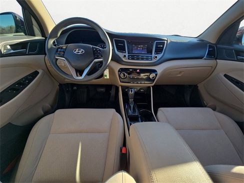 Used 2017 Hyundai Tucson SE image 10