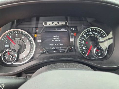 Used 2023 RAM 1500 Laramie AWD/4WD image 10