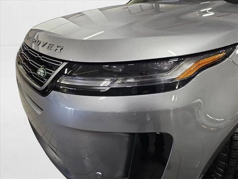 New 2026 Land Rover Range Rover Evoque S image 28