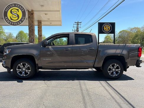 Used 2015 Chevrolet Colorado Z71 image 3
