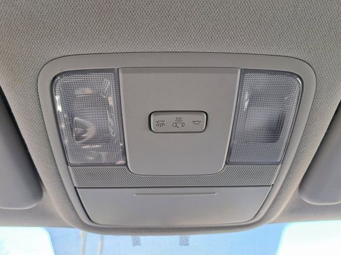 Used 2022 Kia Soul LX image 19