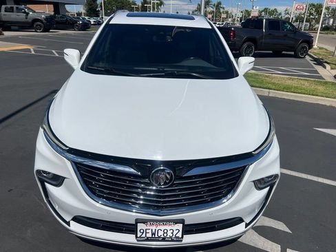 Used 2023 Buick Enclave Essence w/ Experience Buick Package FWD image 9