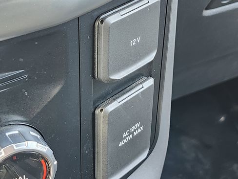 Used 2023 Ford F150 Lariat w/ Trailer Tow Package image 36