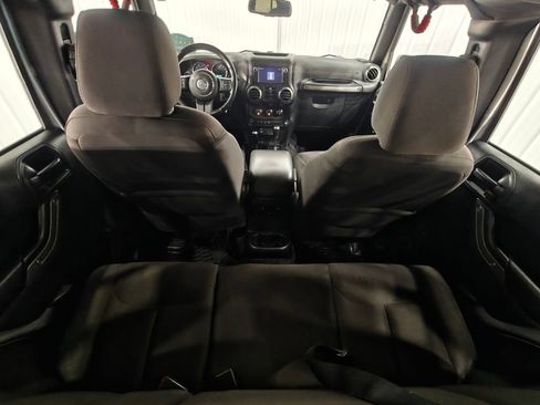 Used 2015 Jeep Wrangler Unlimited Sport w/ Quick Order Package 24S AWD/4WD image 25